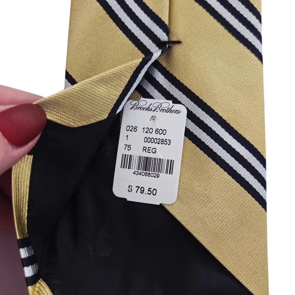 NEW Brooks Brothers 100% Silk Tie Striped Business Formal Wedding